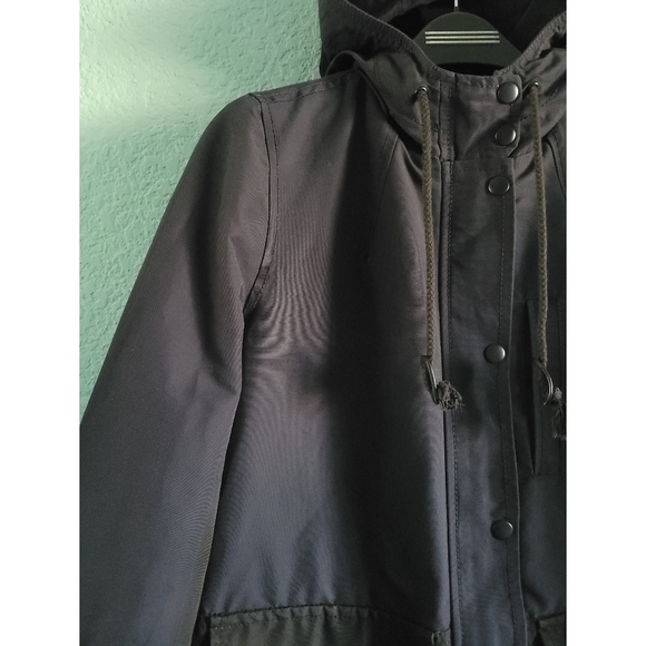 Madewell | All-Weather Two-Tone Anorak Jacket - Picture 4 of 12